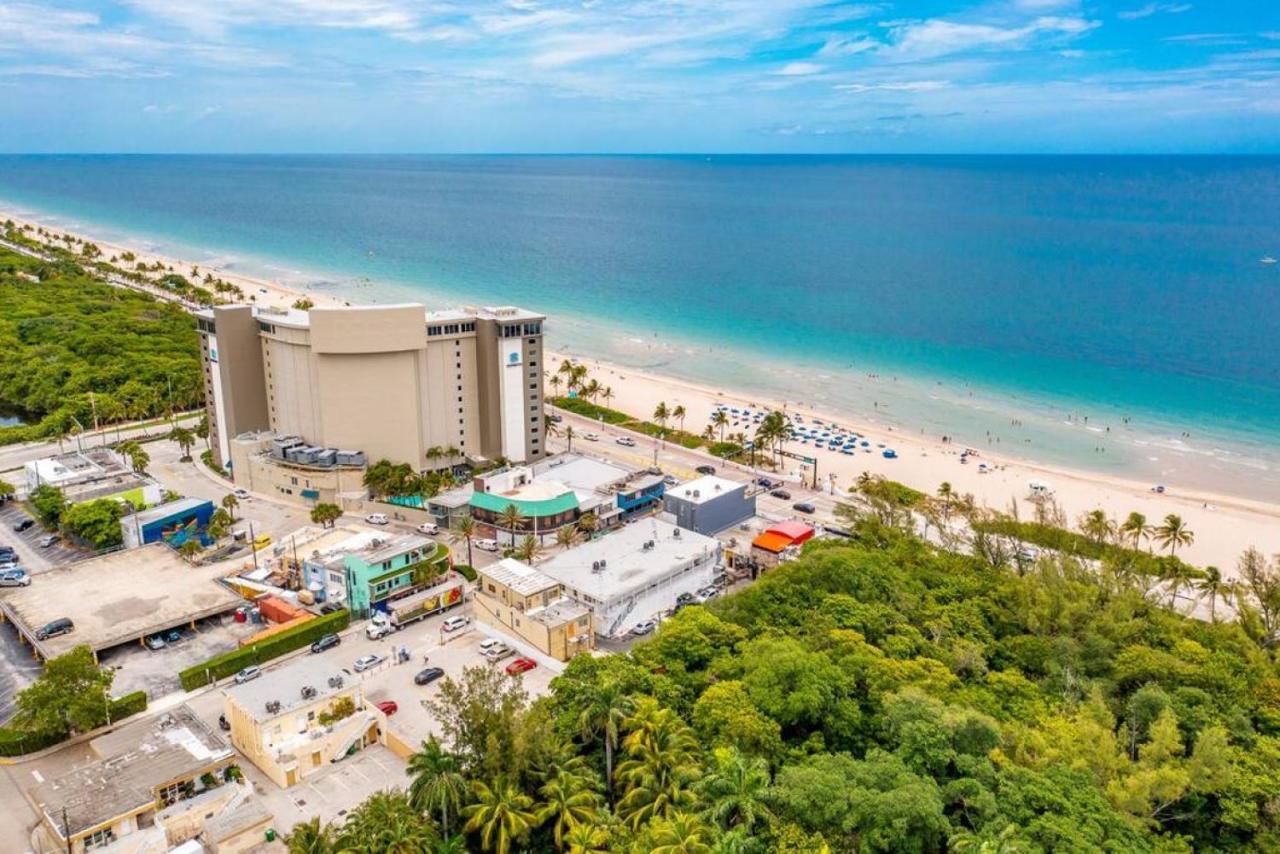 The Purple Pelican Beachfront With Ocean Balcony Unit 1 Fort Lauderdale Exteriér fotografie