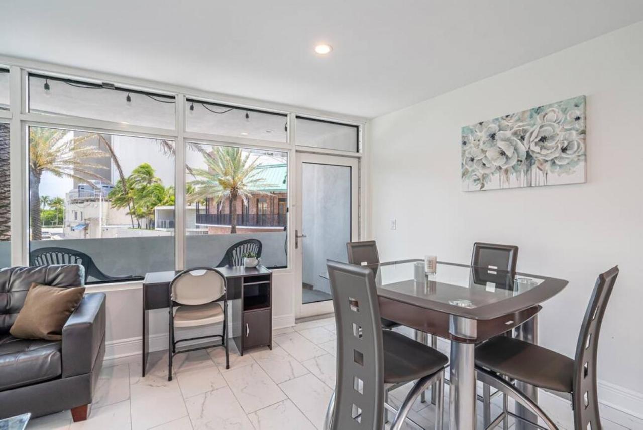 The Purple Pelican Beachfront With Ocean Balcony Unit 1 Fort Lauderdale Exteriér fotografie