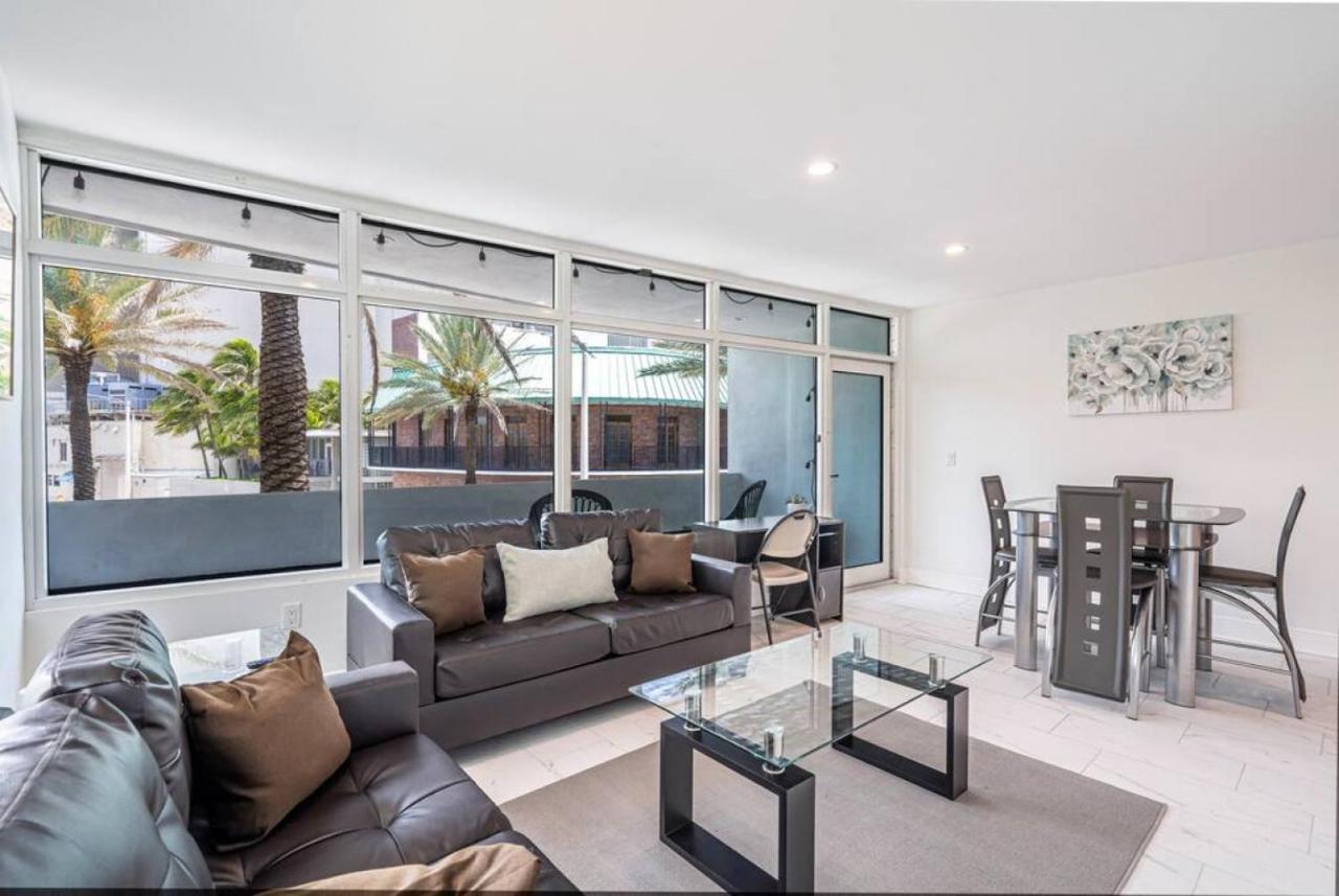 The Purple Pelican Beachfront With Ocean Balcony Unit 1 Fort Lauderdale Exteriér fotografie