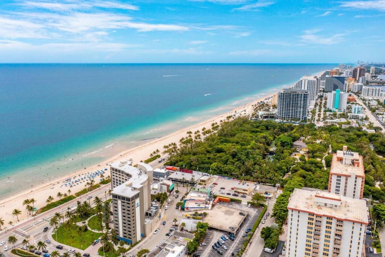 The Purple Pelican Beachfront With Ocean Balcony Unit 1 Fort Lauderdale Exteriér fotografie