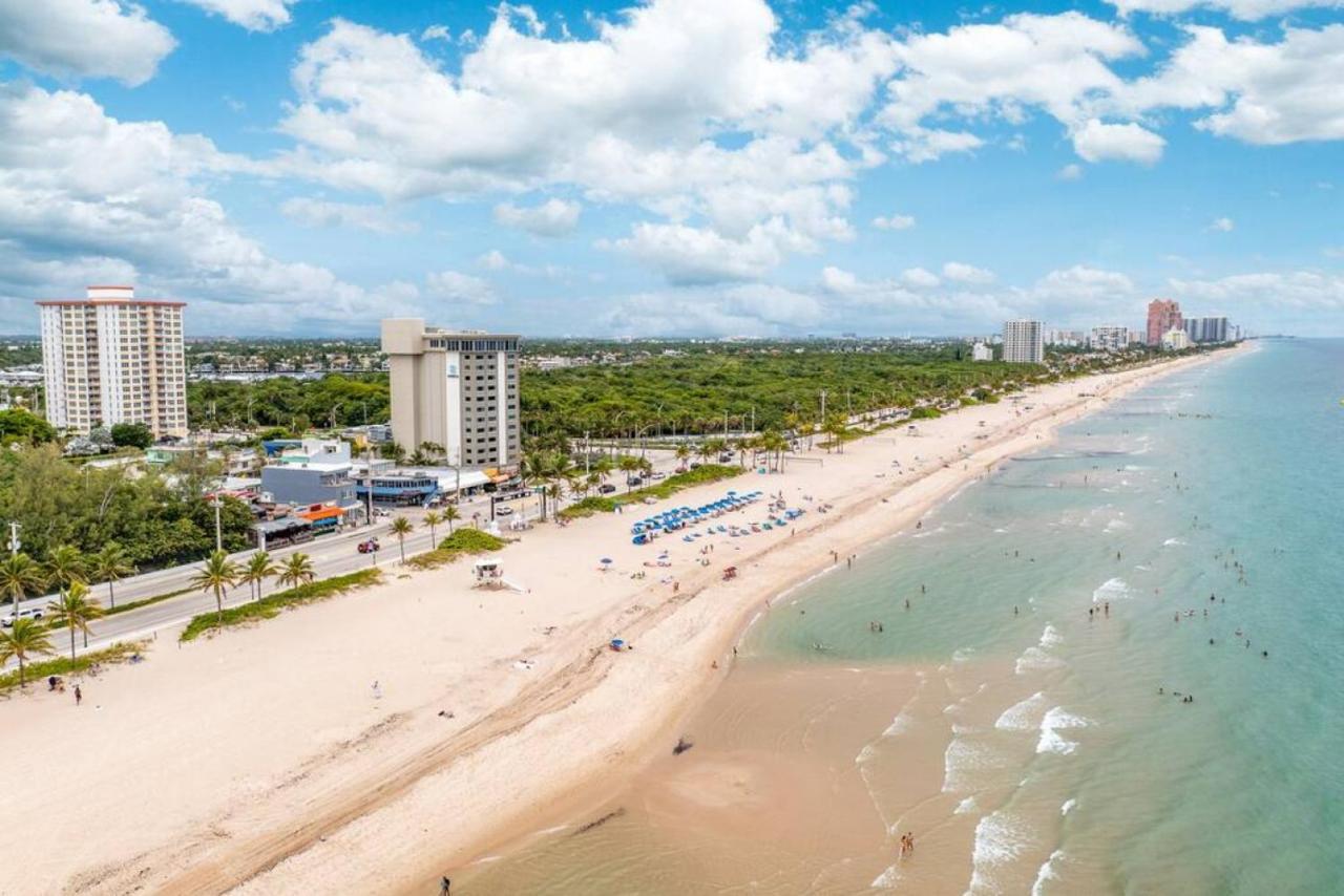 The Purple Pelican Beachfront With Ocean Balcony Unit 1 Fort Lauderdale Exteriér fotografie