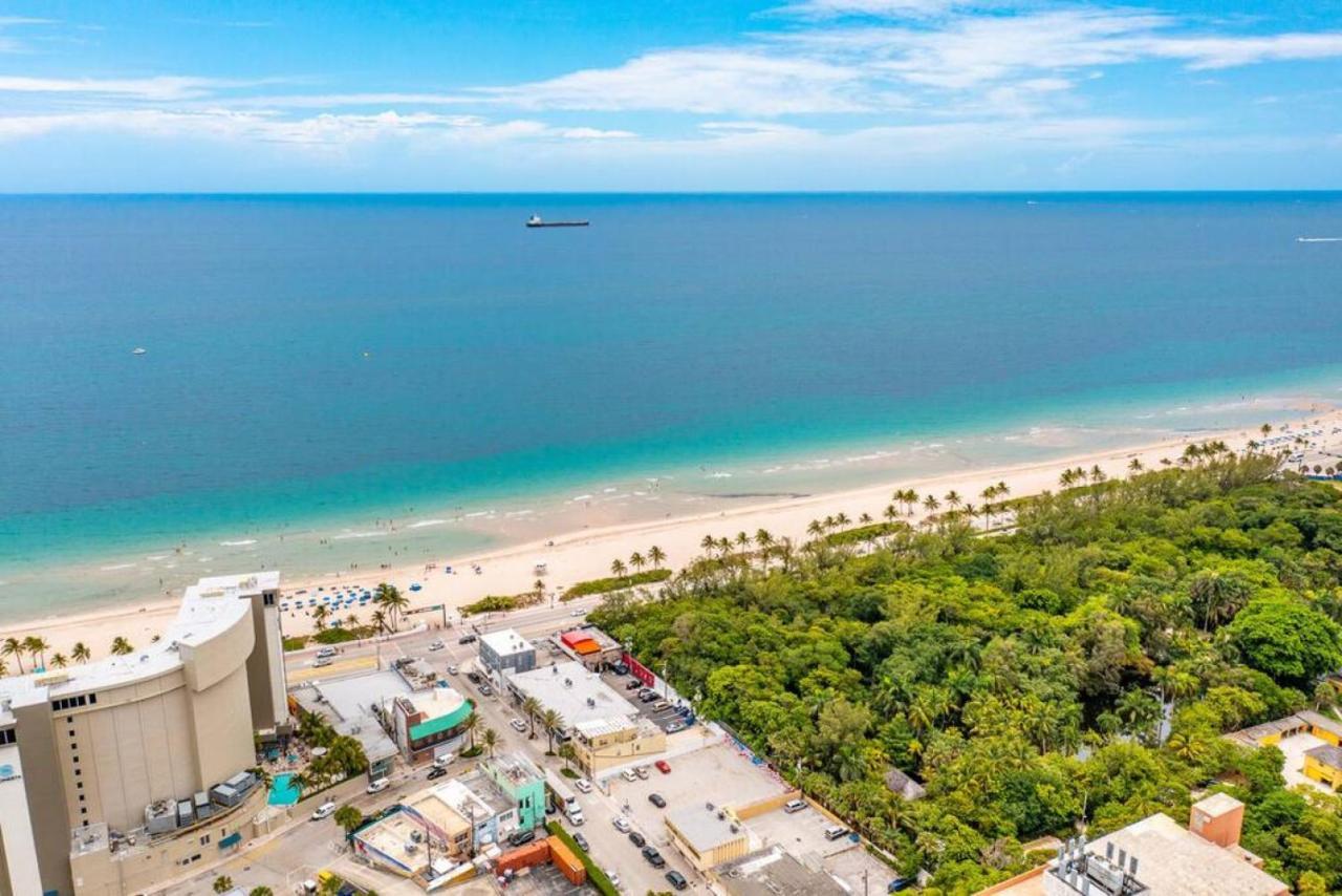 The Purple Pelican Beachfront With Ocean Balcony Unit 1 Fort Lauderdale Exteriér fotografie