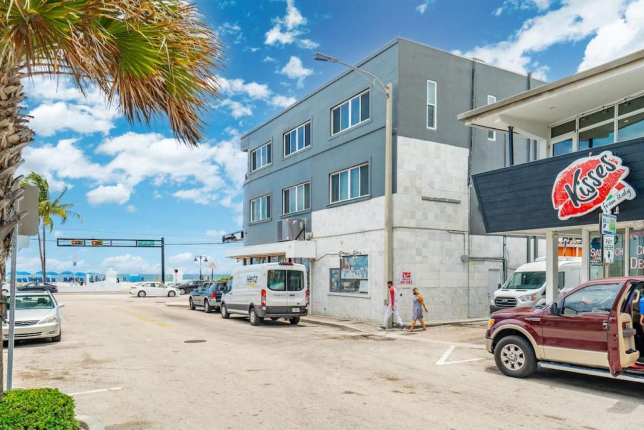 The Purple Pelican Beachfront With Ocean Balcony Unit 1 Fort Lauderdale Exteriér fotografie