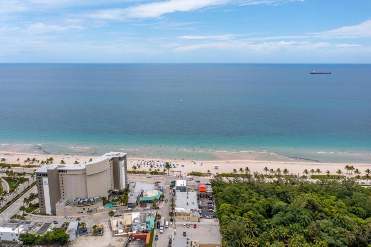 The Purple Pelican Beachfront With Ocean Balcony Unit 1 Fort Lauderdale Exteriér fotografie