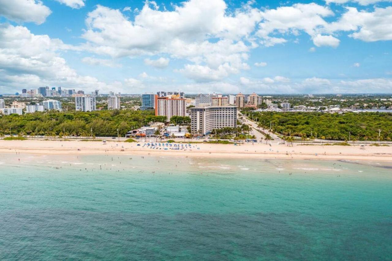 The Purple Pelican Beachfront With Ocean Balcony Unit 1 Fort Lauderdale Exteriér fotografie