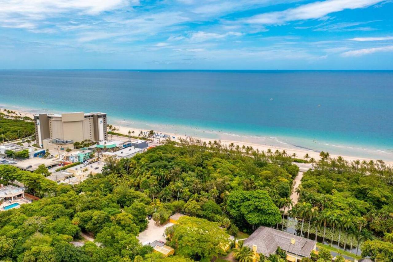 The Purple Pelican Beachfront With Ocean Balcony Unit 1 Fort Lauderdale Exteriér fotografie