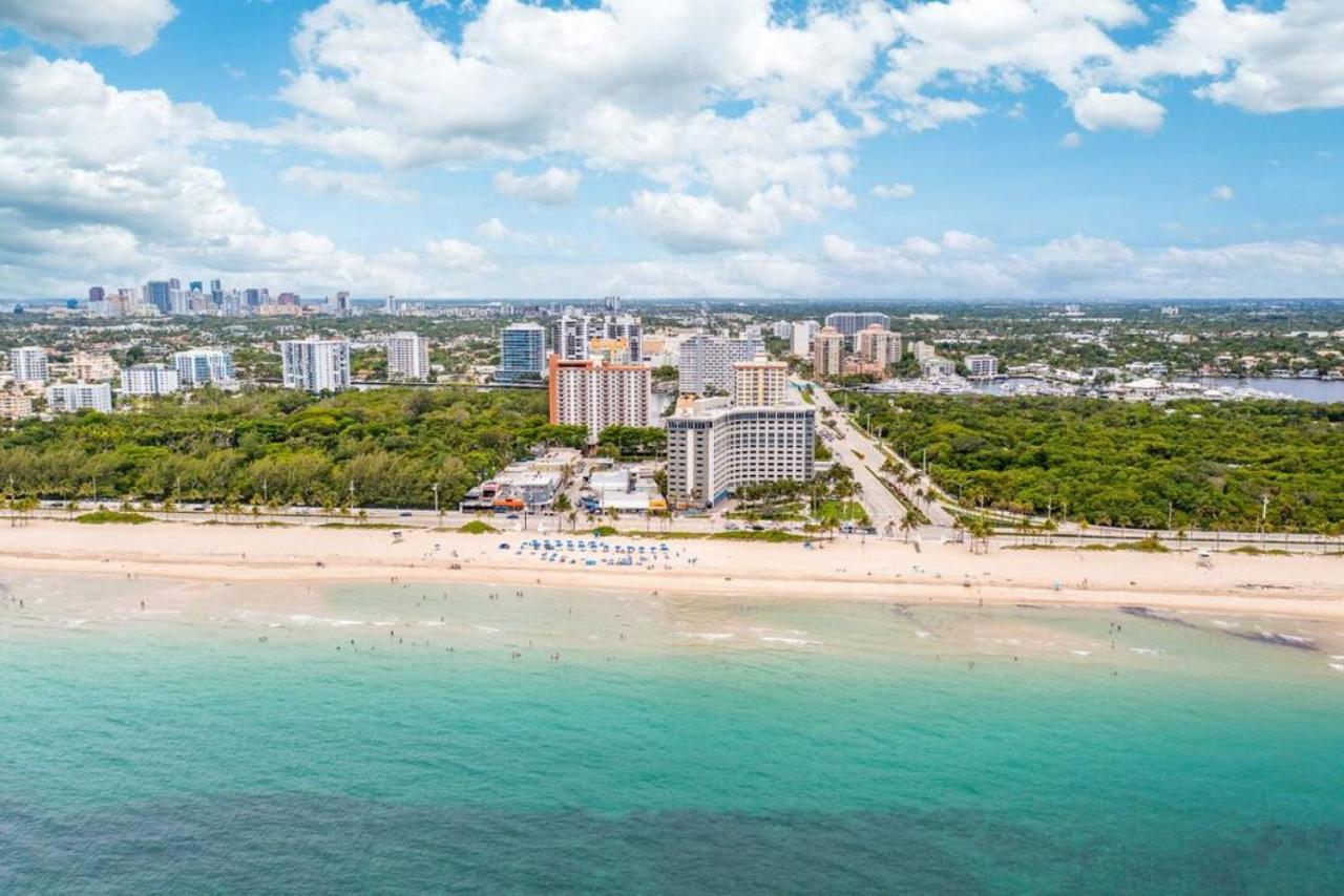 The Purple Pelican Beachfront With Ocean Balcony Unit 1 Fort Lauderdale Exteriér fotografie